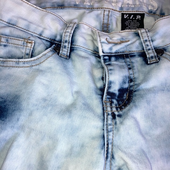 Ripped jeans - Picture 3 of 7